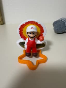 Фігурка Маріо з останньої колекції Мака