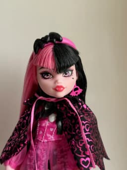 Monster high дракулаура г3 фото 1