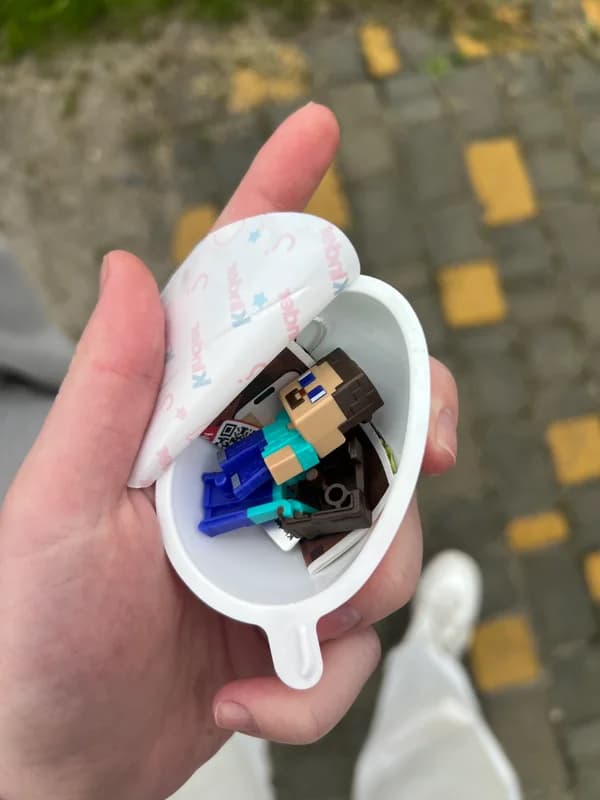 Kinder Minecraft - Стів