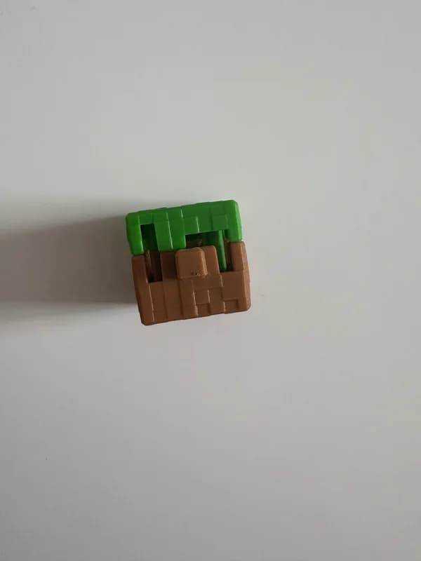 Kinder Joy Minecraft Block Og Grass