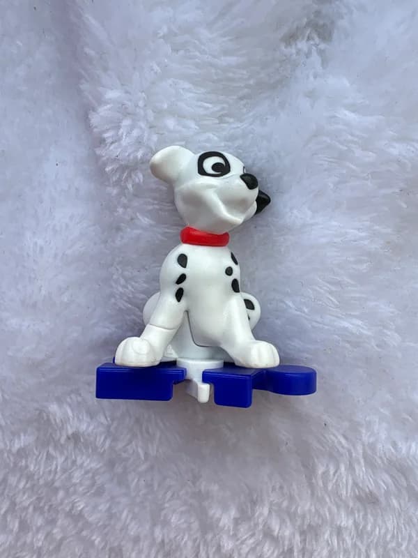 Кіндер сюрприз Дісней100